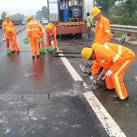 高壓注漿機哪里能買到(圖2) 高壓注漿機路面灌縫填充